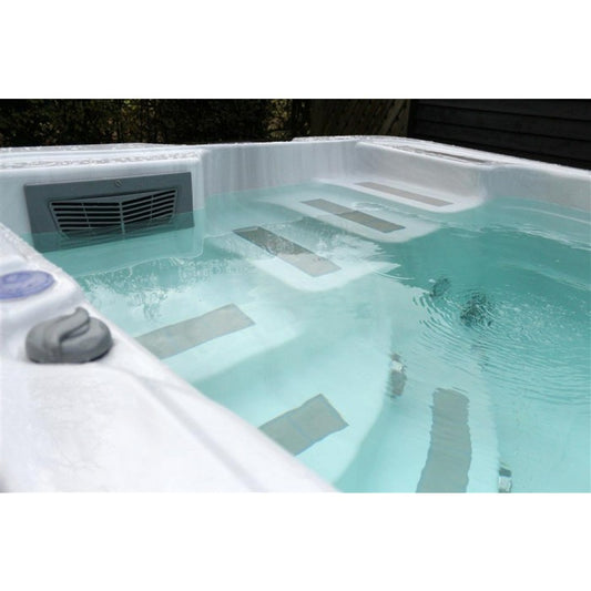 5 Common Hot Tub Issues Easily Fixed